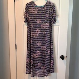 Lularoe Carly dress. Size large. EUC
